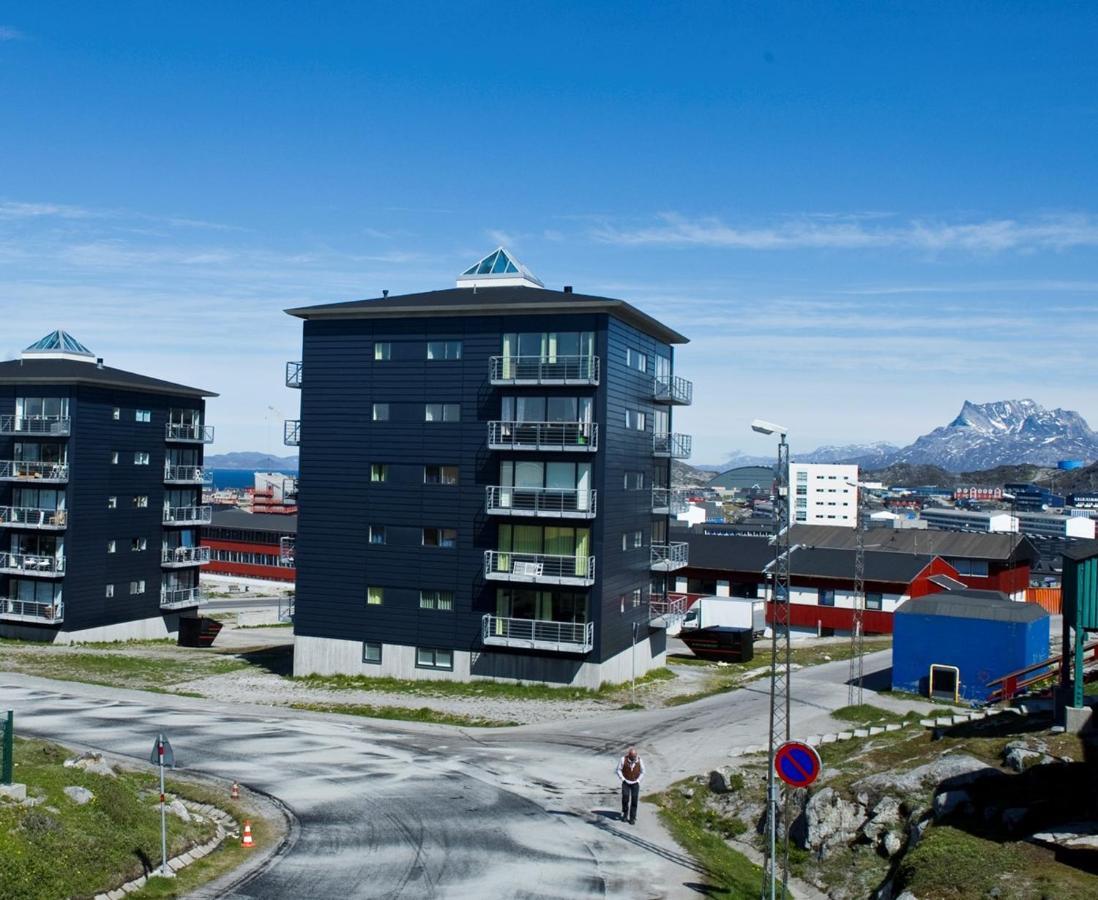 Nuuk Hotel Apartments By Hhe Exteriér fotografie